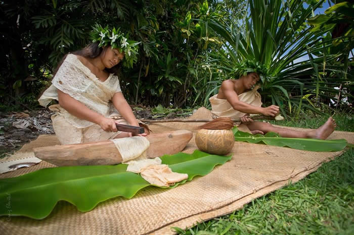 tapa making at Kealakekua