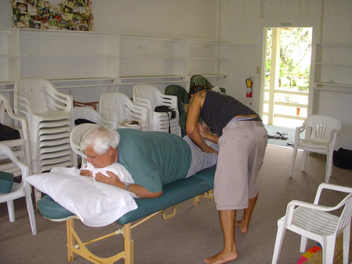 Lomi Lomi massage therapy